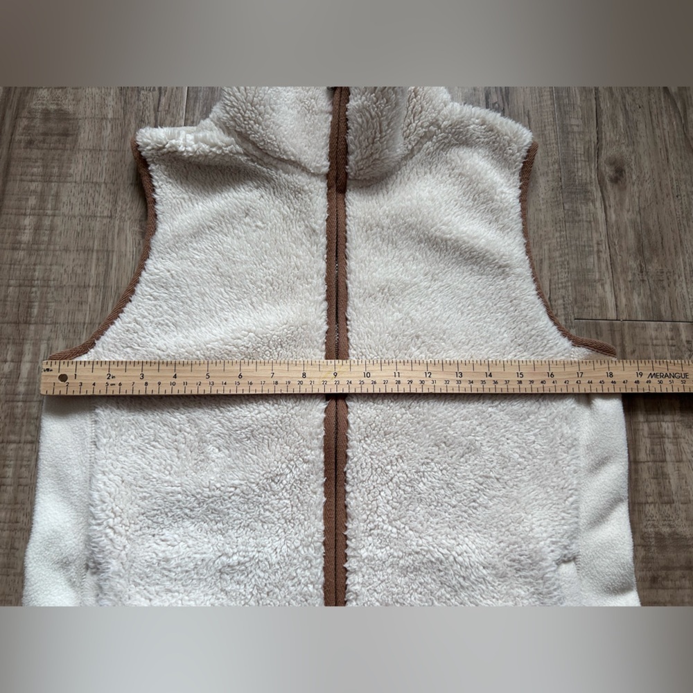Chaps western Cozy White Sherpa Vest with Tan Trim cowgirl country outdoorsy - Picture 7 of 8